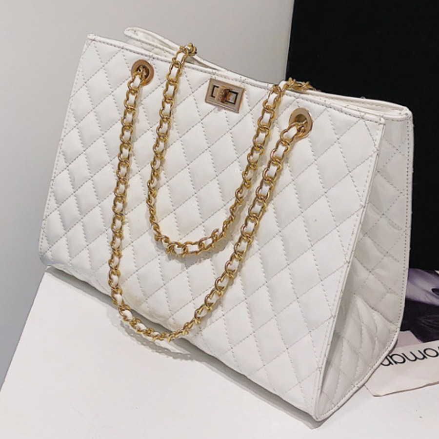 white chain strap bag