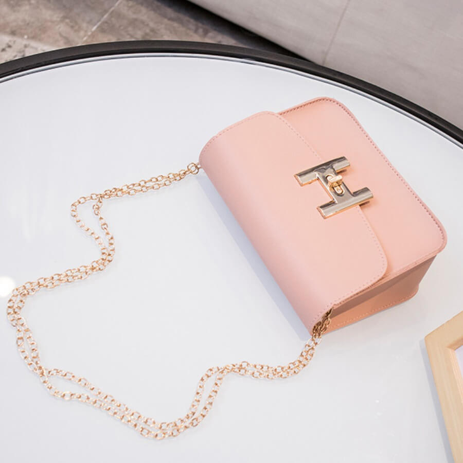 pink chain crossbody bag